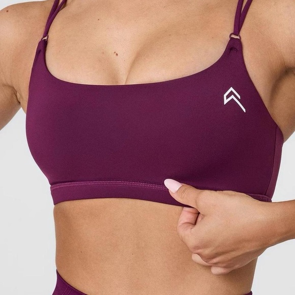 Oner Active “Ripe Fig” Purple Everyday Crossover Sports Bra - Picture 4 of 7